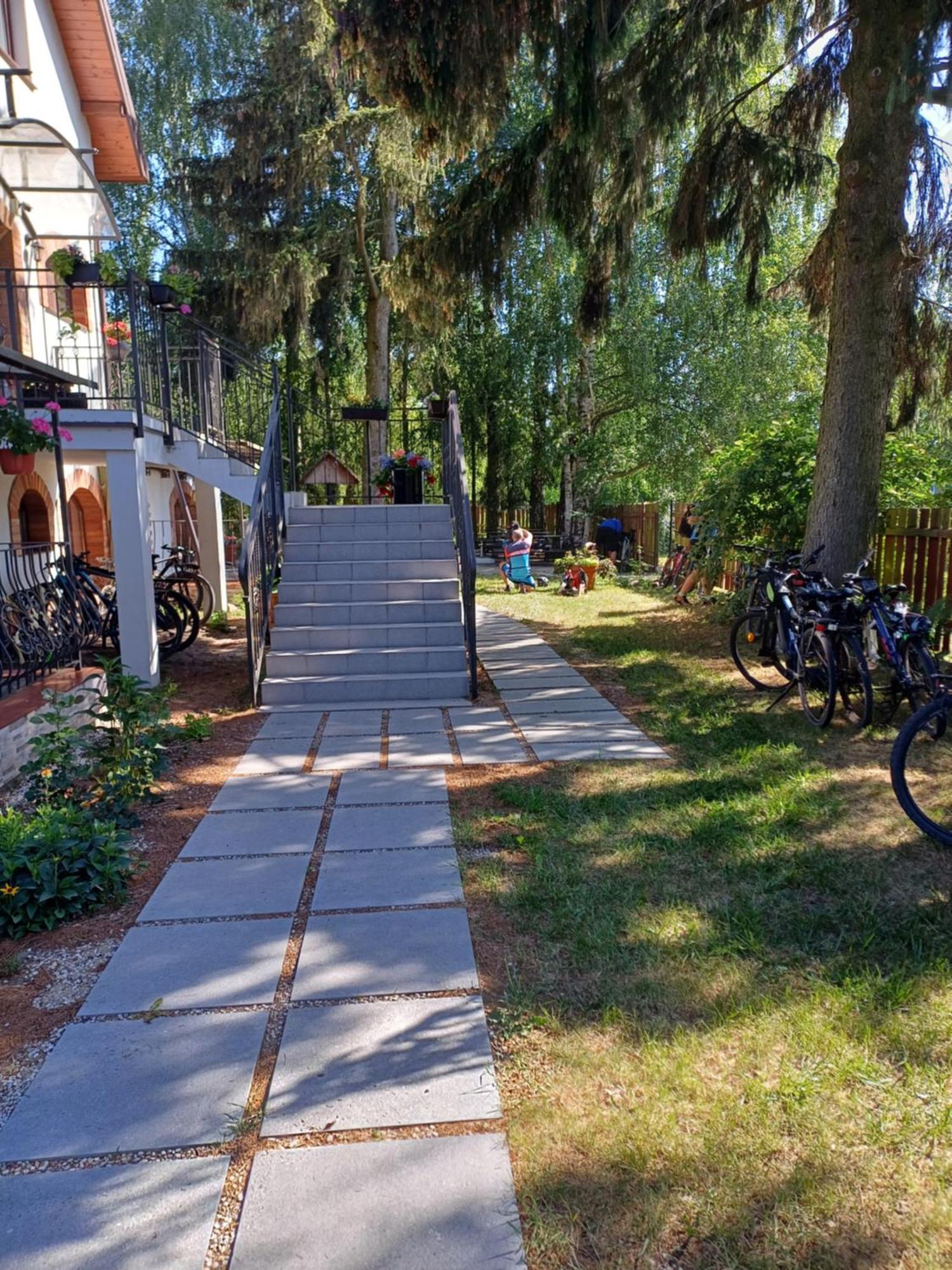 Gosciniec Twoje Mazury Nad Jeziorem Sniardwy Tuz Obok Plazy 노베 구티 외부 사진